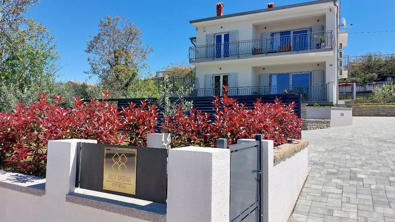 Villa Amoena With Pool And Sauna Brtonigla