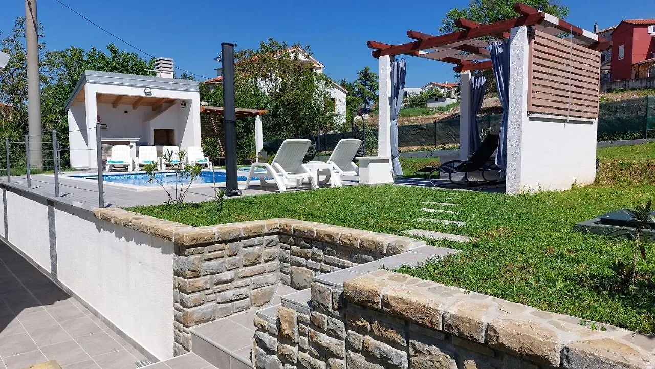 Villa Amoena With Pool And Sauna Brtonigla 0*,